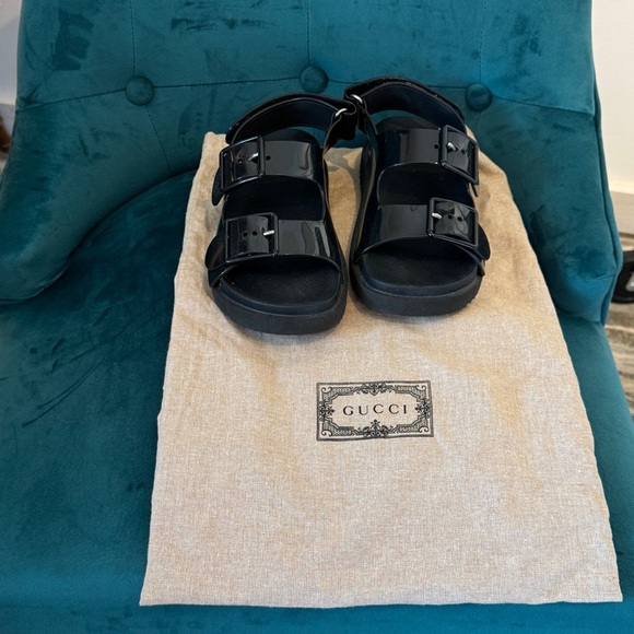 Gucci rubber dad sandals